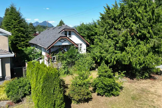 796 East 11th Street, North Vancouver For Sale - image 11
