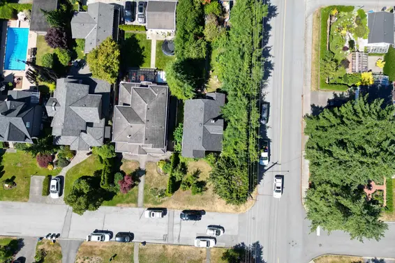 796 East 11th Street, North Vancouver For Sale - image 3