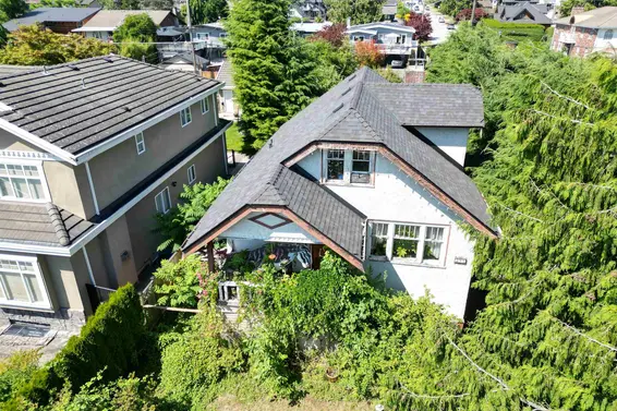 796 East 11th Street, North Vancouver For Sale - image 8