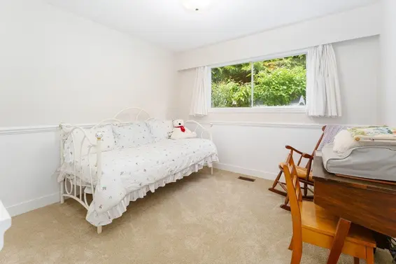 3692 Maginnis Avenue, North Vancouver For Sale - image 17