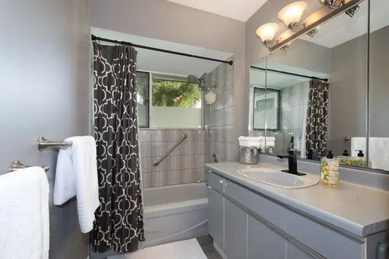 3284 Mathers Avenue, West Vancouver For Sale - image 18