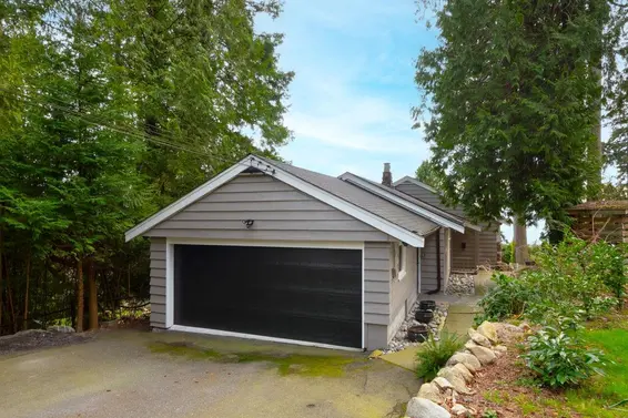 3284 Mathers Avenue, West Vancouver For Sale - image 23