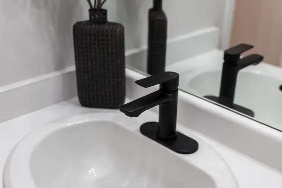 509 1327 East Keith Road, North Vancouver For Sale - image 15