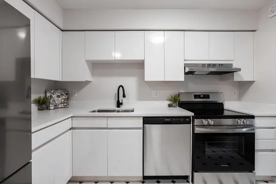 509 1327 East Keith Road, North Vancouver For Sale - image 7