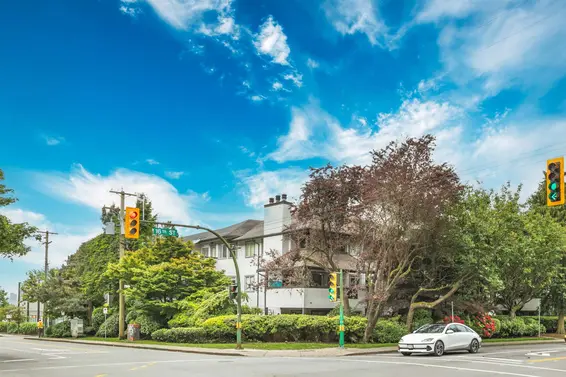 301 809 West 16th Street, North Vancouver For Sale - image 19