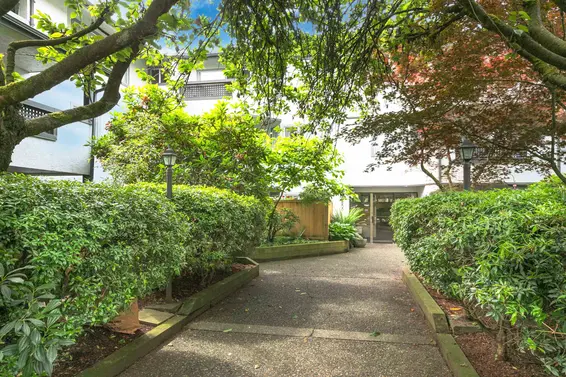 301 809 West 16th Street, North Vancouver For Sale - image 20