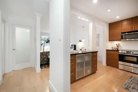 101 236 West 2nd Street, North Vancouver For Sale - image 13