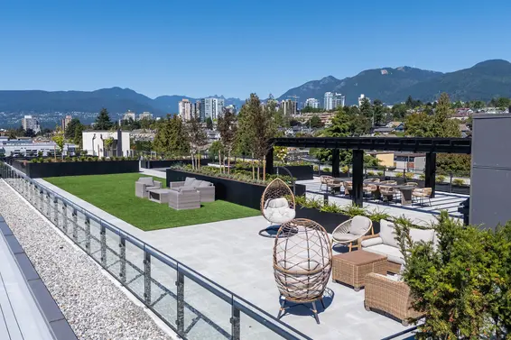 665 422 East 3rd Street, North Vancouver For Sale - image 10