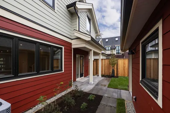 614 East 9Th Street, North Vancouver For Sale - image 24
