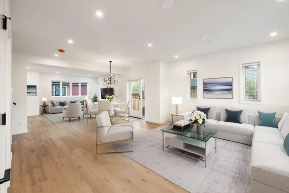 614 East 9Th Street, North Vancouver For Sale - image 3