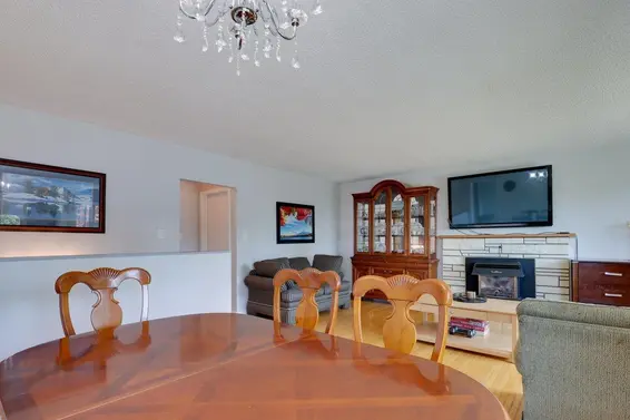 408 East 18th Street, North Vancouver For Sale - image 7