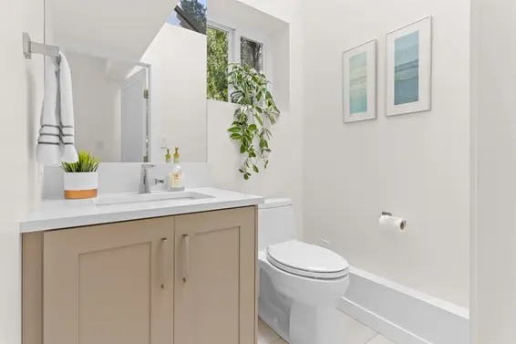 2387 Caledonia Avenue, North Vancouver For Sale - image 12