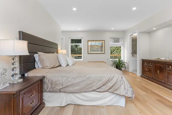 2387 Caledonia Avenue, North Vancouver For Sale - image 16