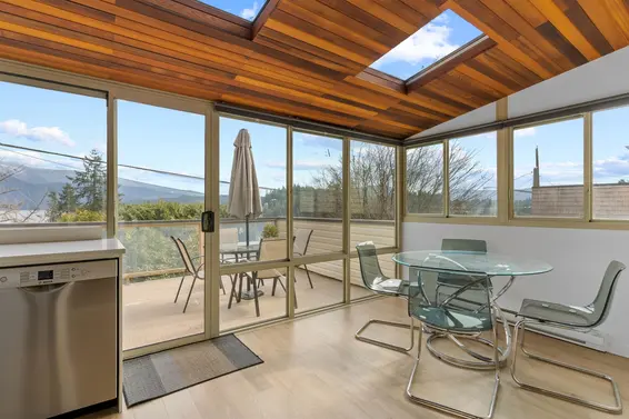 2387 Caledonia Avenue, North Vancouver For Sale - image 25