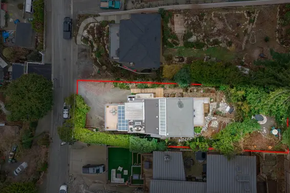 2387 Caledonia Avenue, North Vancouver For Sale - image 36