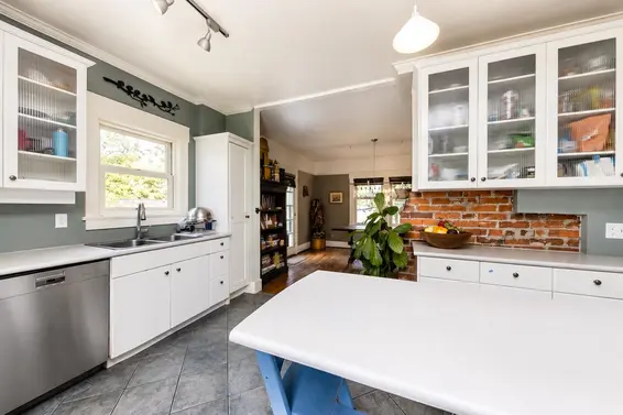 364 East 14th Street, North Vancouver For Sale - image 12