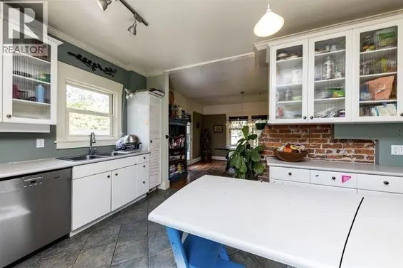364 East 14th Street, North Vancouver For Sale - image 16