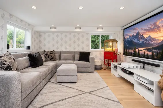 1361 East 15th Street, North Vancouver For Sale - image 21