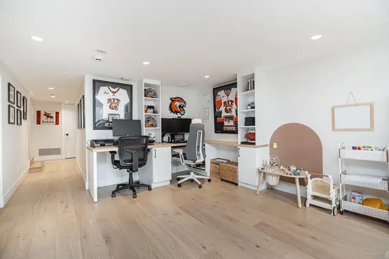 1361 East 15th Street, North Vancouver For Sale - image 23