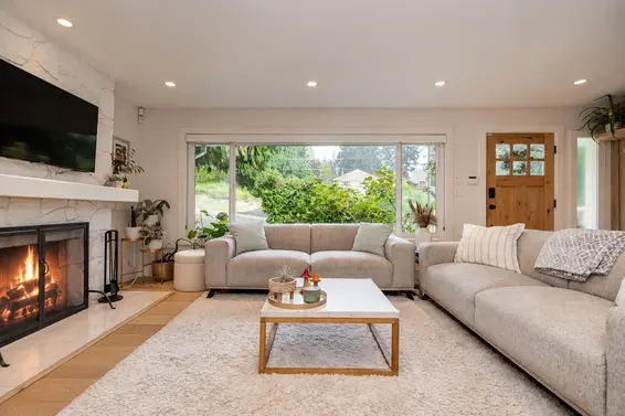 1361 East 15th Street, North Vancouver For Sale - image 3