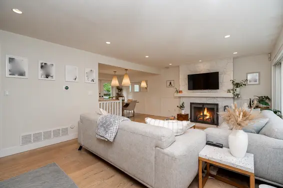 1361 East 15th Street, North Vancouver For Sale - image 5