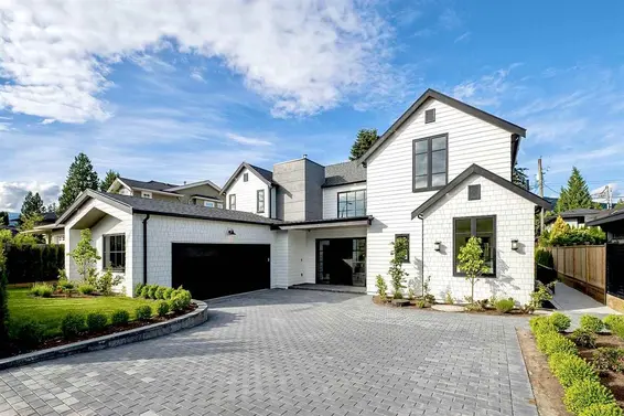 2764 Edgemont Boulevard, North Vancouver