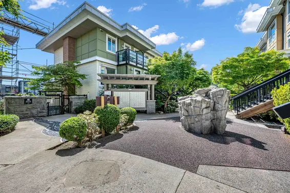 74 728 West 14th Street, North Vancouver For Sale - image 38