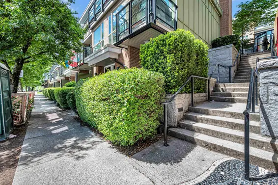 74 728 West 14th Street, North Vancouver For Sale - image 40
