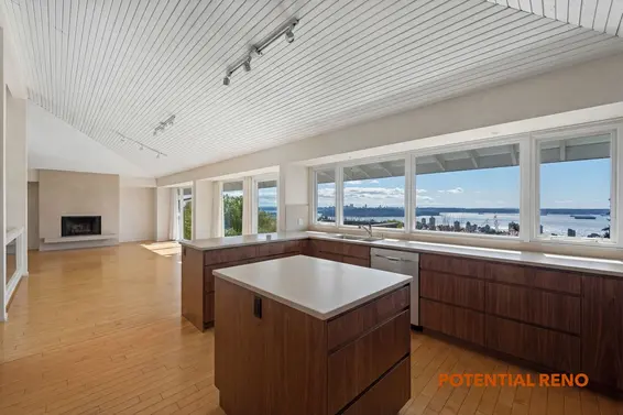 2220 Queens Avenue, West Vancouver For Sale - image 2