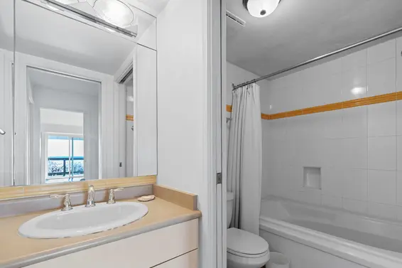 2220 Queens Avenue, West Vancouver For Sale - image 28