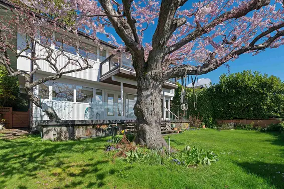 2220 Queens Avenue, West Vancouver For Sale - image 34