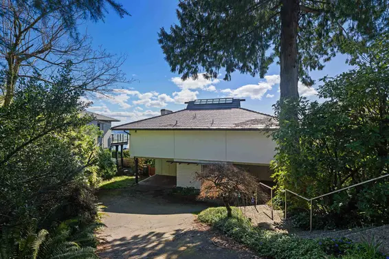 2220 Queens Avenue, West Vancouver For Sale - image 37