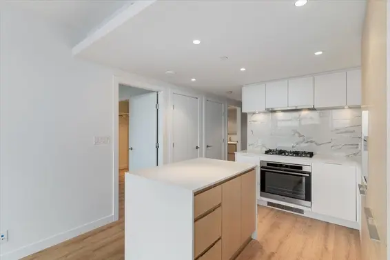 2304 1500 Fern Street, North Vancouver For Sale - image 10