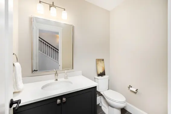 3850 St. Marys Avenue, North Vancouver For Sale - image 30