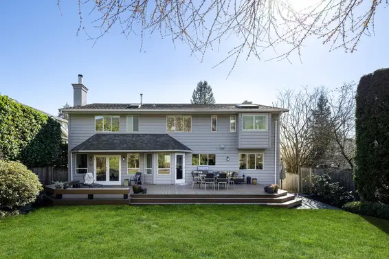 2323 Inglewood Avenue, West Vancouver For Sale - image 27