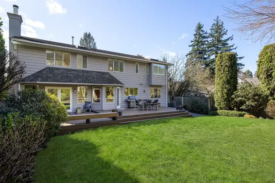 2323 Inglewood Avenue, West Vancouver For Sale - image 28