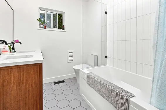2285 Tompkins Crescent, North Vancouver For Sale - image 17