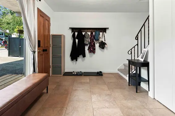 2285 Tompkins Crescent, North Vancouver For Sale - image 3