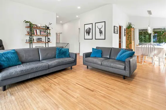 2285 Tompkins Crescent, North Vancouver For Sale - image 5
