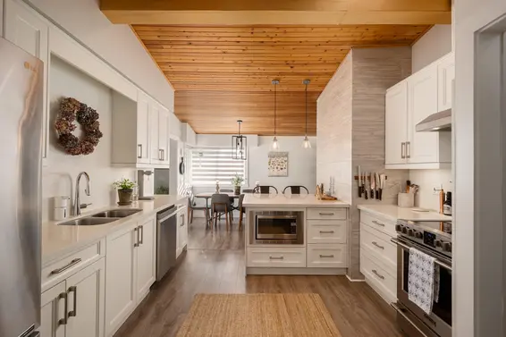 3642 Sykes Road, North Vancouver For Sale - image 13