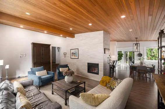 3642 Sykes Road, North Vancouver For Sale - image 2