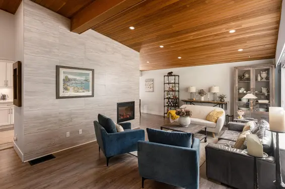 3642 Sykes Road, North Vancouver For Sale - image 3