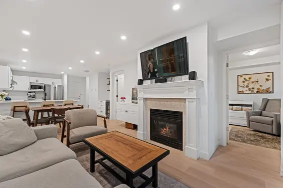 118 365 East 1st Street, North Vancouver For Sale - image 2