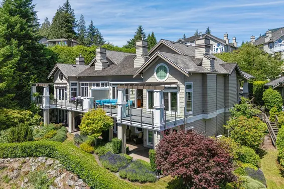 2 5402 West Vista Court, West Vancouver
