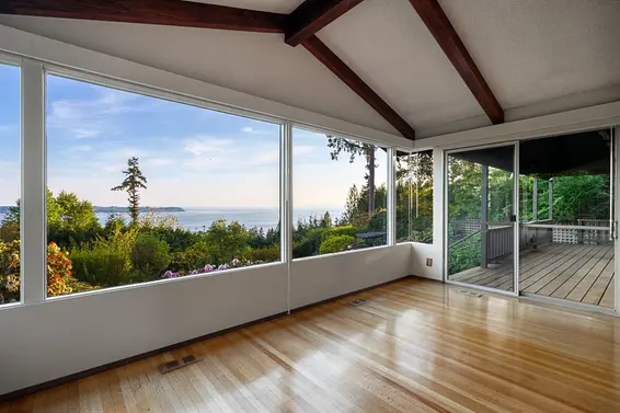 3898 Southridge Avenue, West Vancouver For Sale - image 11