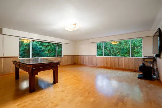 3898 Southridge Avenue, West Vancouver For Sale - image 29