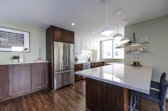 302 540 Lonsdale Avenue, North Vancouver For Sale - image 1