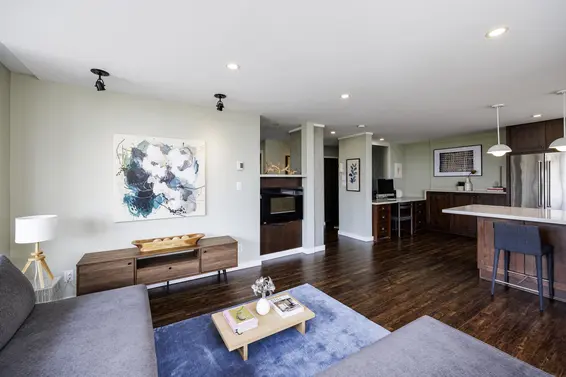 302 540 Lonsdale Avenue, North Vancouver For Sale - image 9