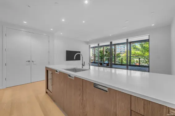 214 1355 Bellevue Avenue, West Vancouver For Sale - image 17