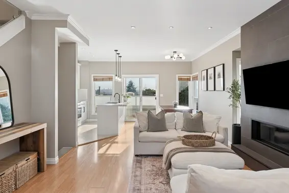 333 East Keith Road, North Vancouver For Sale - image 12